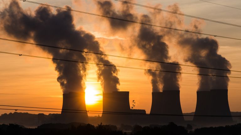 Въглищните централи да работят само при пиково потребление през зимата.