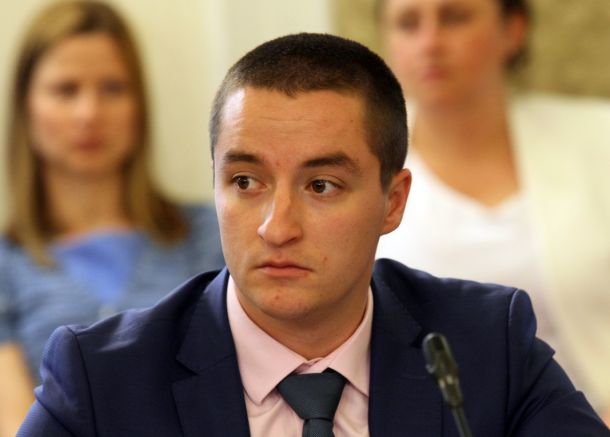 Депутатът от ПП ДБ Явор Божанков предлага законопроект с който да