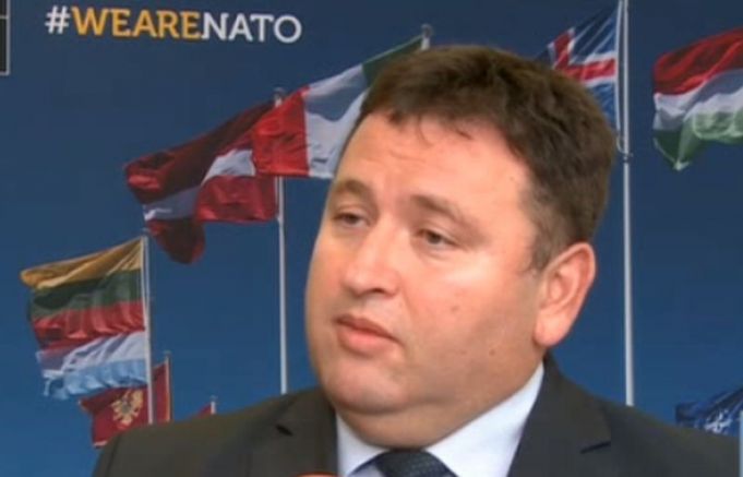 Временно изпълняващият длъжността посланик на България в НАТО Златин Кръстев