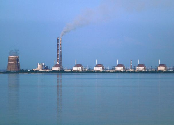 Украинската Запорожска ядрена електроцентрала ЗАЕЦ най голямата в Европа и