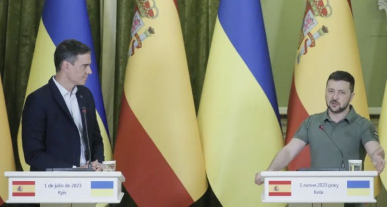 Президентът на Украйна Володимир Зеленски кацна в Испания за разговори