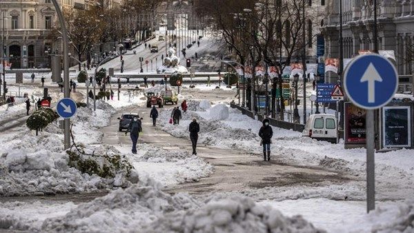 Сняг падна в някои части на Северна Испания след месеци