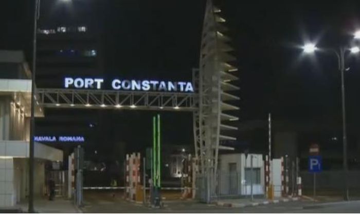 В пристанище Констанца остават задържаните три български риболовни кораба заради
