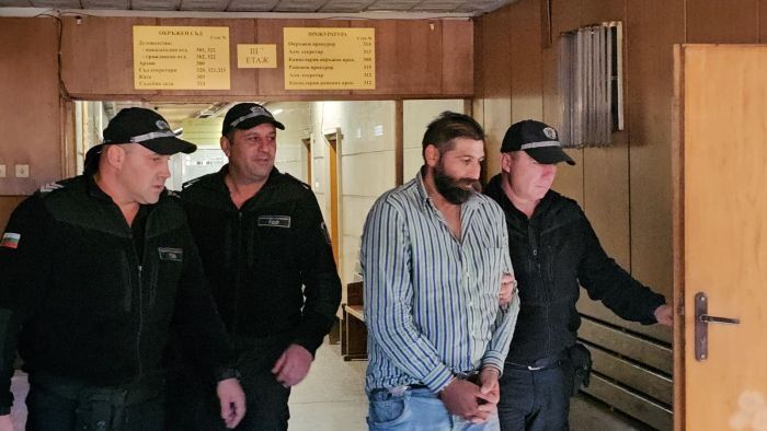 Сливенският окръжен съд постанови днес мярка за неотклонение задържане под