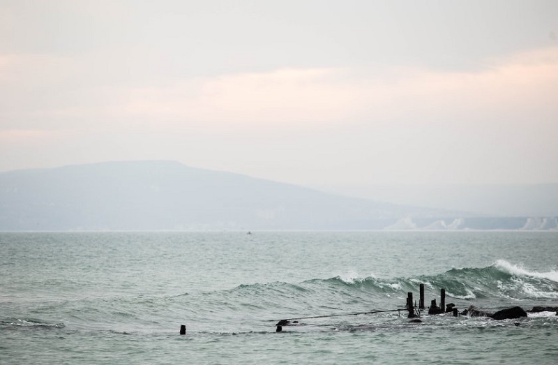 Инцидент с рибарски кораб край Балчик, няма опасност от изтичане на гориво