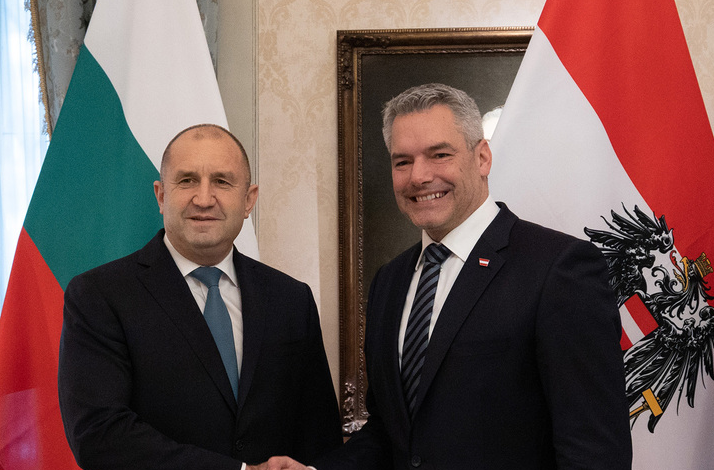 Радев и Нехамер: Охраната на външните граници е общ ангажимент и е от ключово значение за справяне с нелегалната миграция