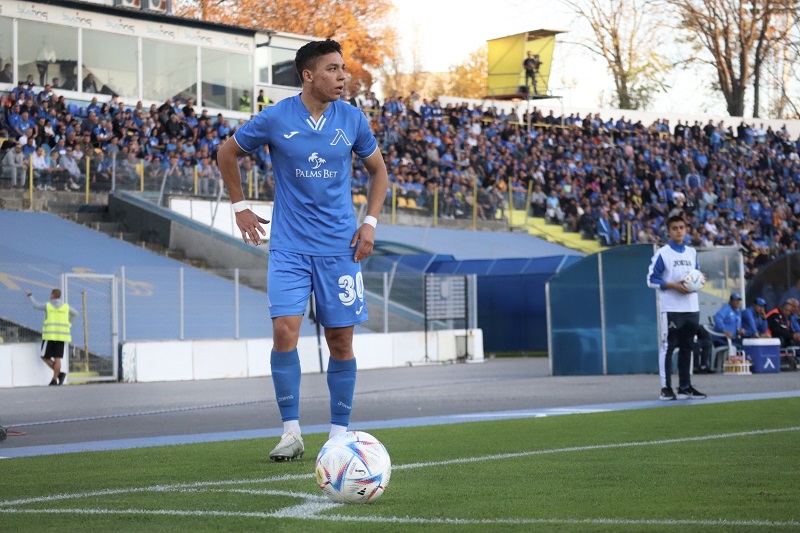 Български национал игра срещу Меси в щатите