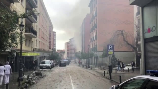 Българският гражданин, загинал при експлозията в Мадрид, минавал случайно пред сградата