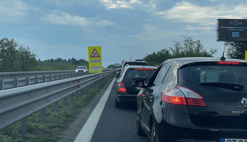 Заради тапа затвориха АМ "Тракия" от Нова Загора до Ямбол