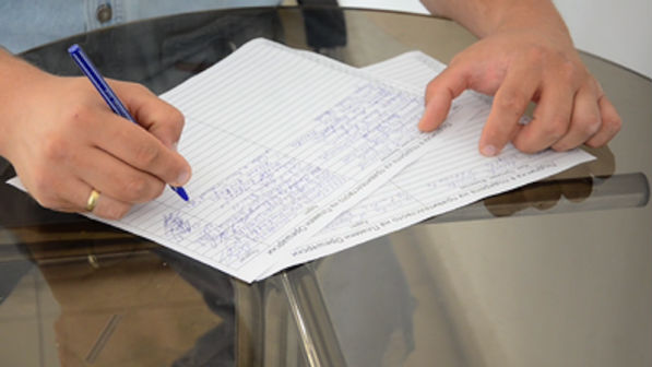 Събират подписи за референдум за президентска република