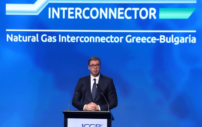 Вучич отличи Алиев като супер звезда и поиска помощ от Европа