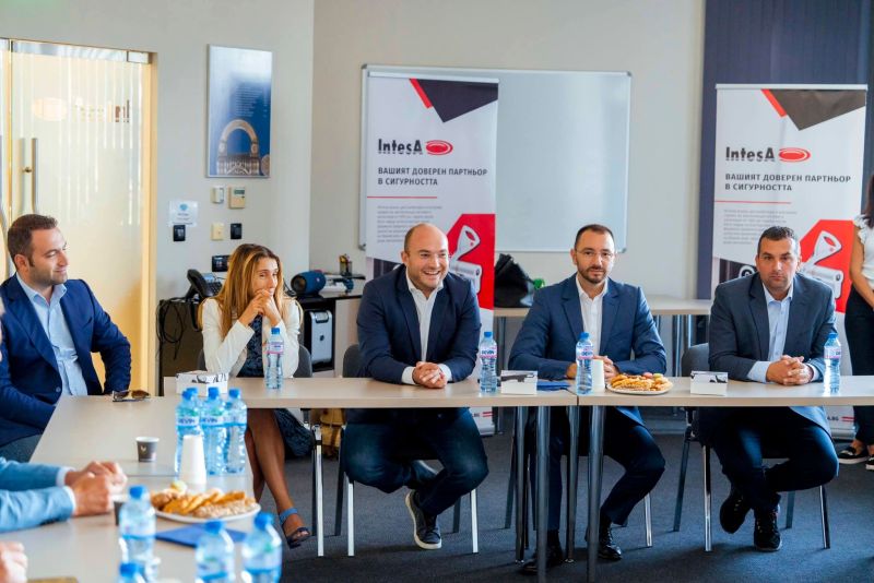 Антон Хекимян: Скандална идея на финансовото министерство ни връща във времената на доносничеството