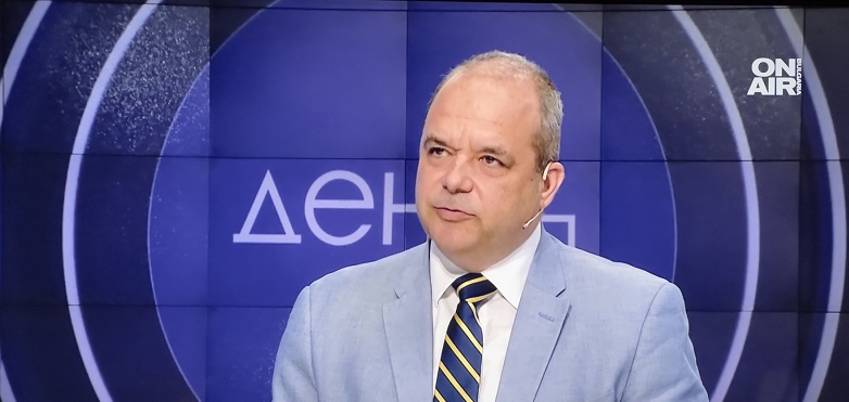 Иван Анчев: Зеленски даде морален урок, Радев претърпя поражение в собствения си кабинет