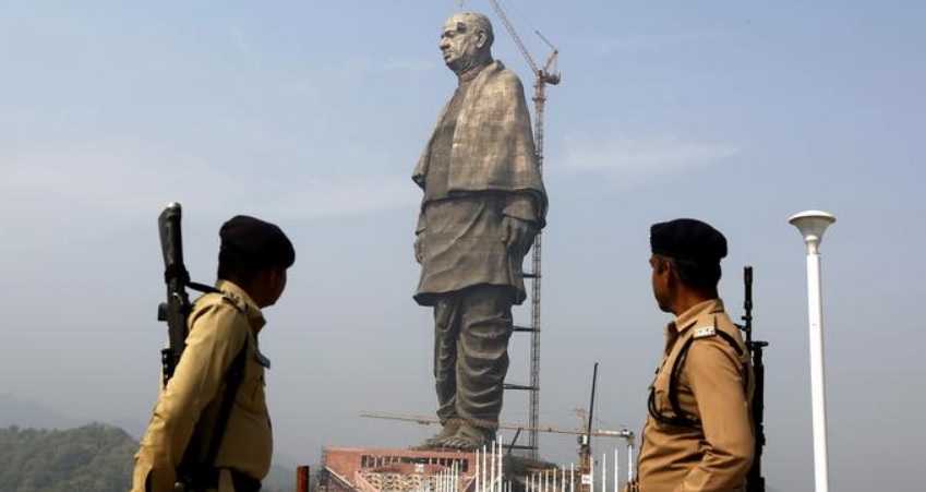 Неми гиганти са най-високите статуи в света