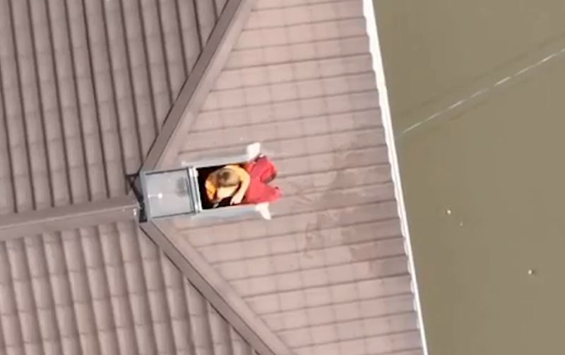 Окупаторите оставиха на произвола хората в наводнените райони по левия бряг на Днипро