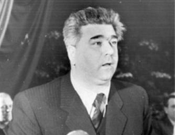 Вълко Червенков в откровение: Какво е конституционното основание за задържане в ТВО?