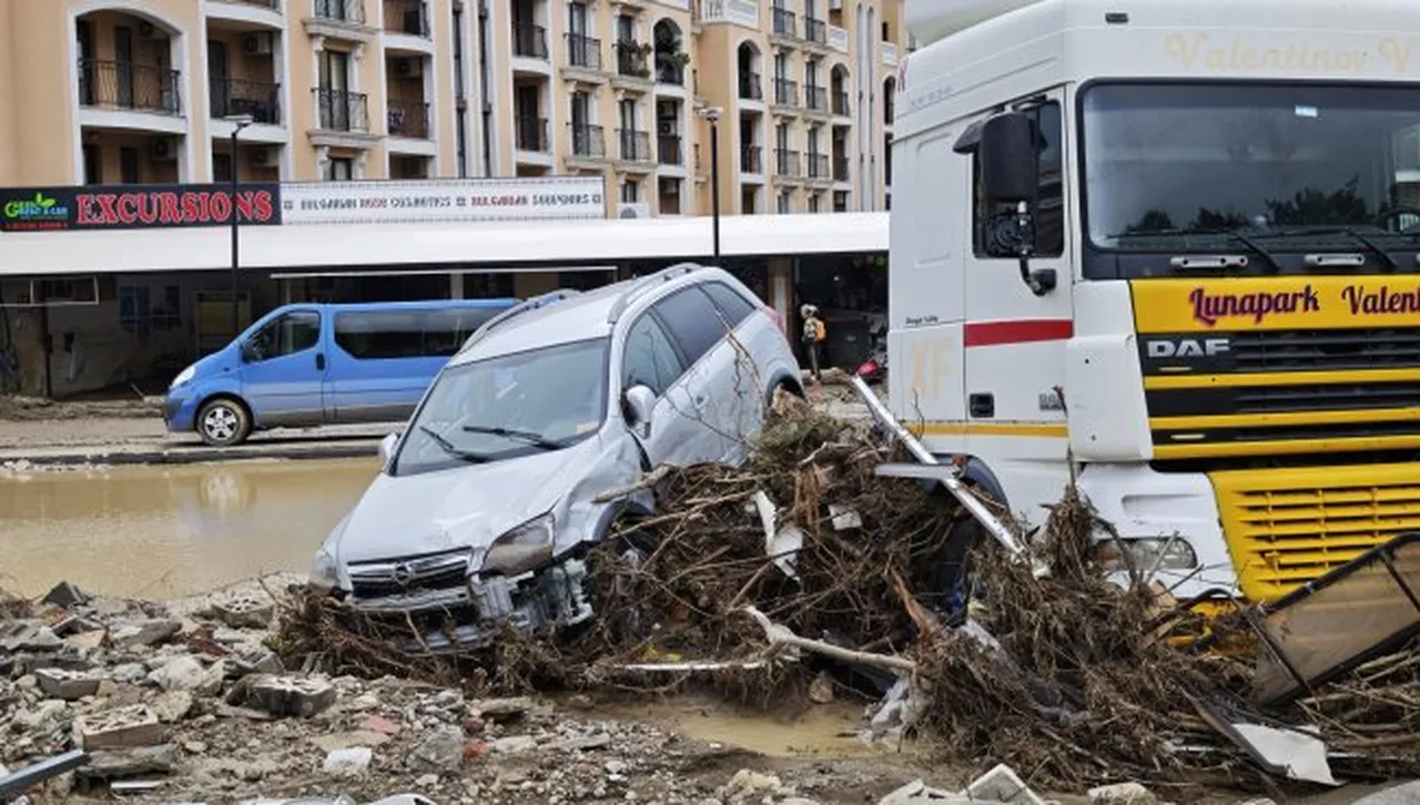 ДНСК за Елените: Документите за хотела са одобрени от главния архитект на общината