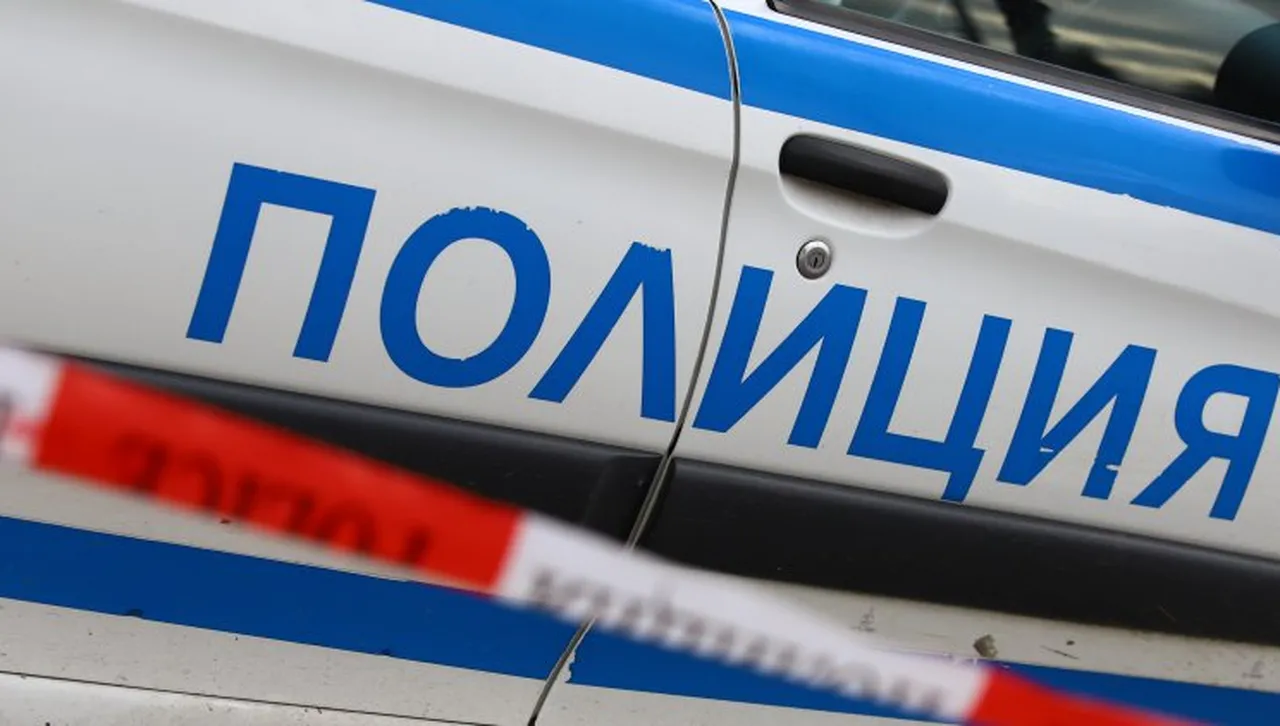 На мястото на произшествието работят екипи на пожарната които са