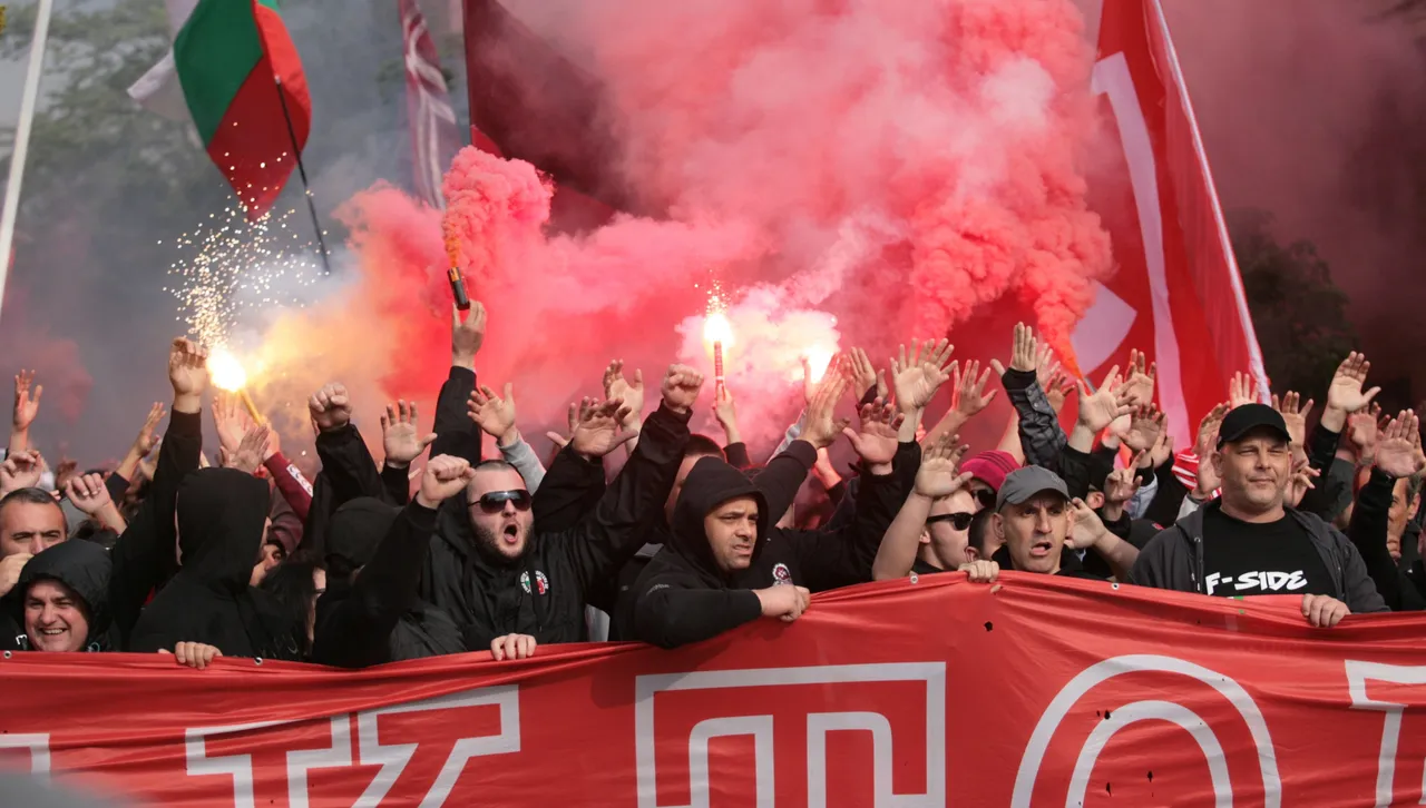  Фенове на ЦСКА скочиха срещу Васил Терзиев - организират протест