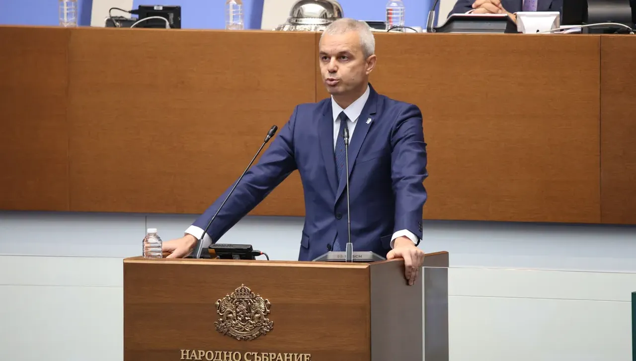 Костадинов пак изригна в парламента - закани се да подпали страната заради еврото