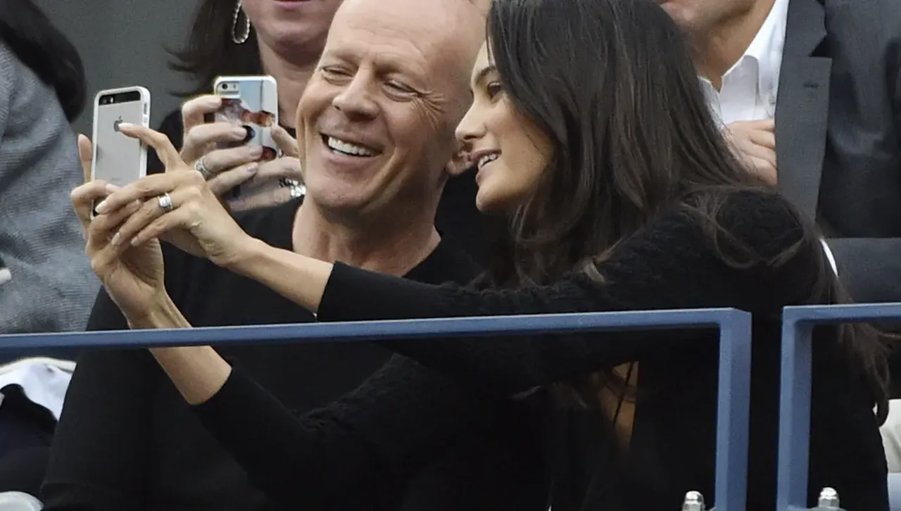 Съпругата на Брус Уилис с трогателна изповед за болестта на актьора