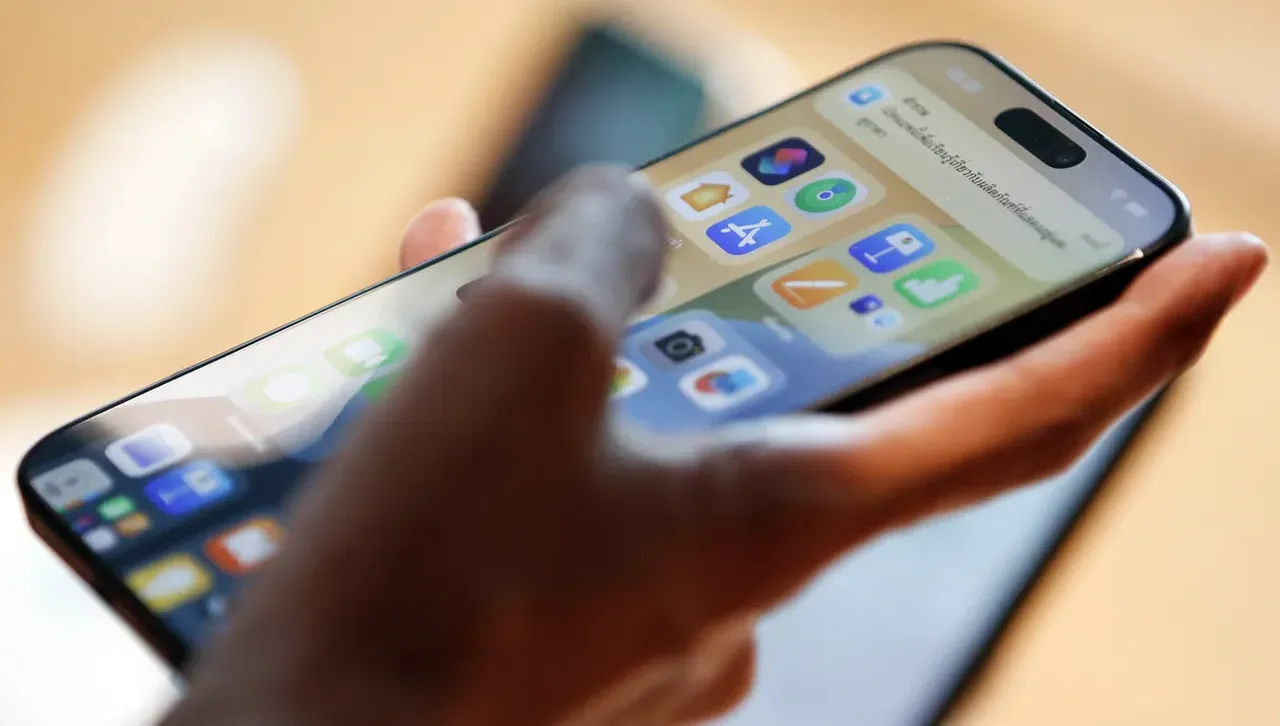 Британските власти взеха мерки да ограничат ползването на екраните от деца