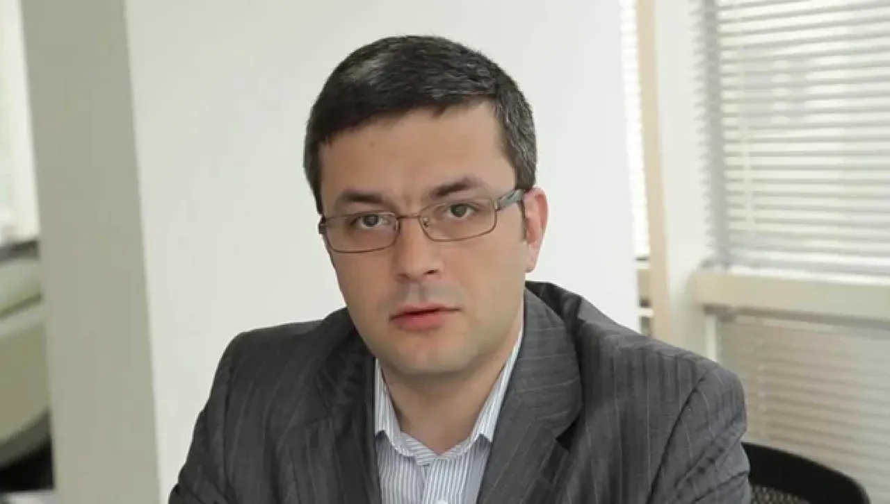 Тома Биков: Обществените медии протестират справедливо