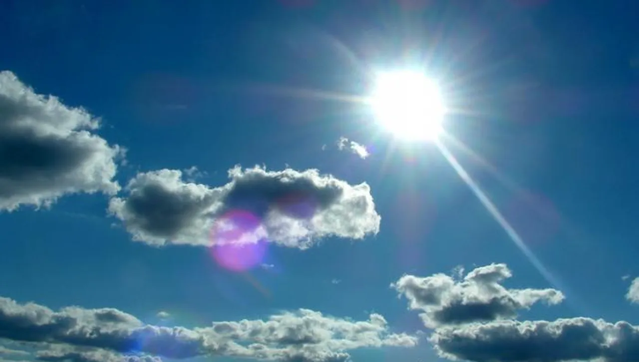 Високи температури, редуват се слънце и дъжд