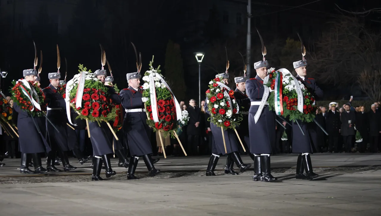 Литийно шествие от храма Света София Премъдрост Божия до паметника