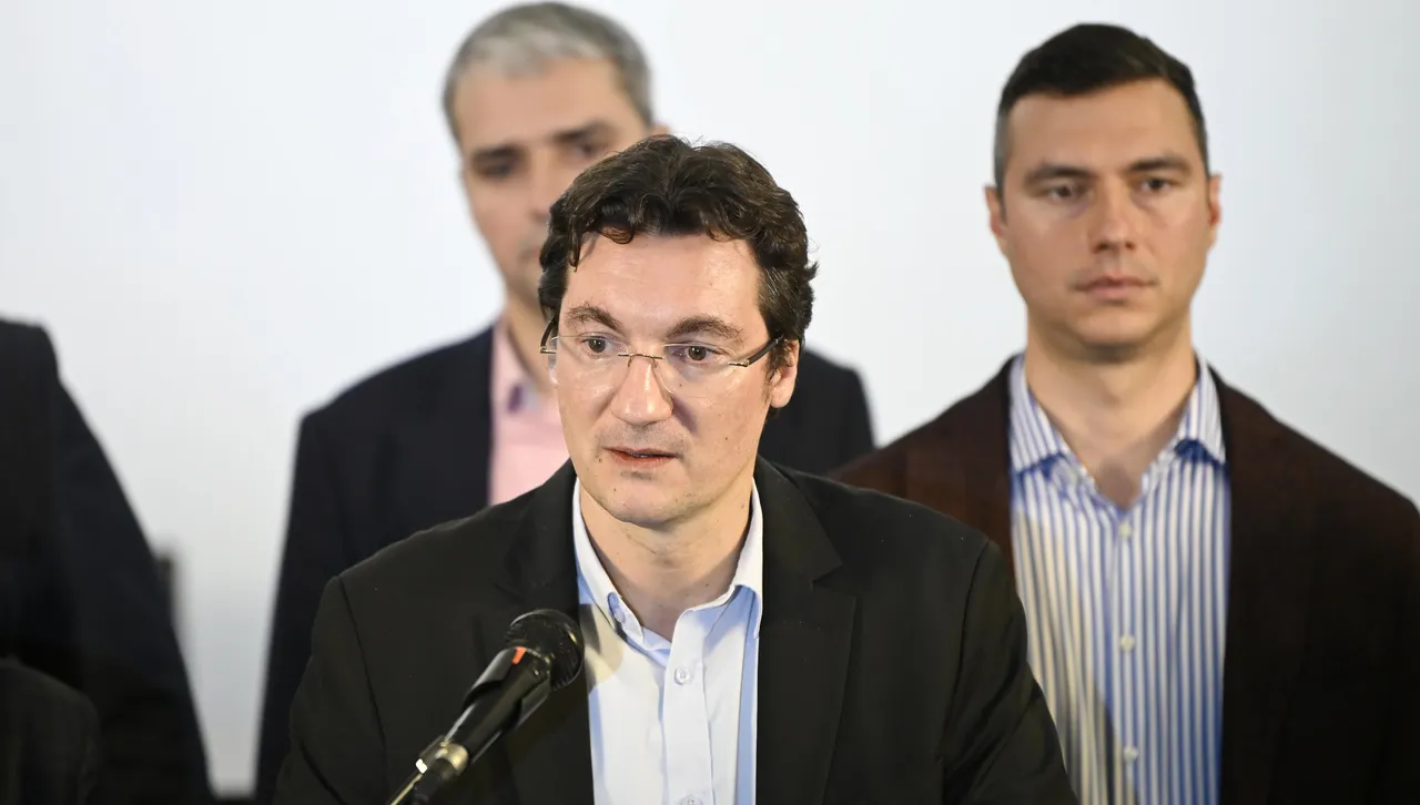 На Националния съвет бяха изразени притесненията от присъствието на военна