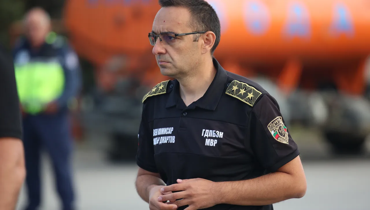 Джартов: 3500 пожара бушуваха у нас през юли, с 500 повече от същия месец 2024 г.