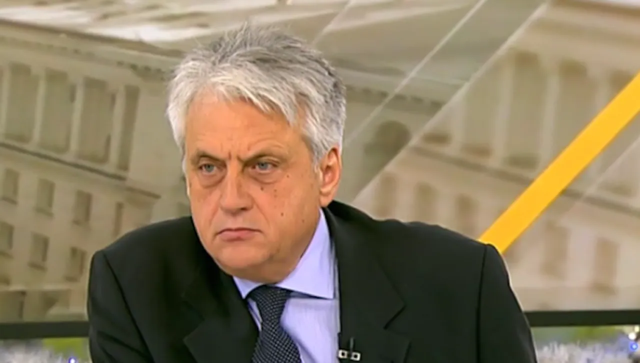 Рашков отрече, че докато е оглавявал МВР е откривана обществена поръчка за икони