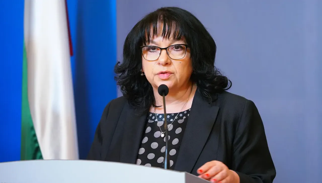 Теменужка Петкова докладва пред Еврогрупата как въвеждаме еврото