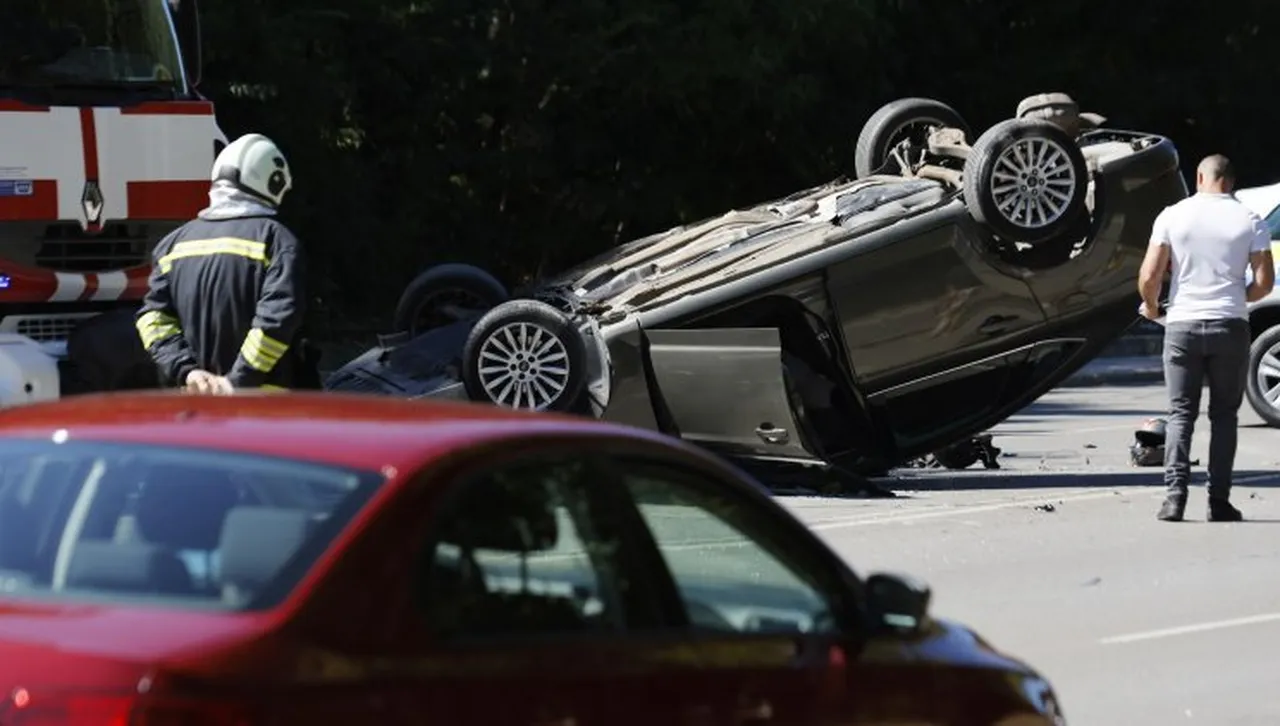 Ранено момиче е с опасност за живота след тежка катастрофа с двама загинали в София   