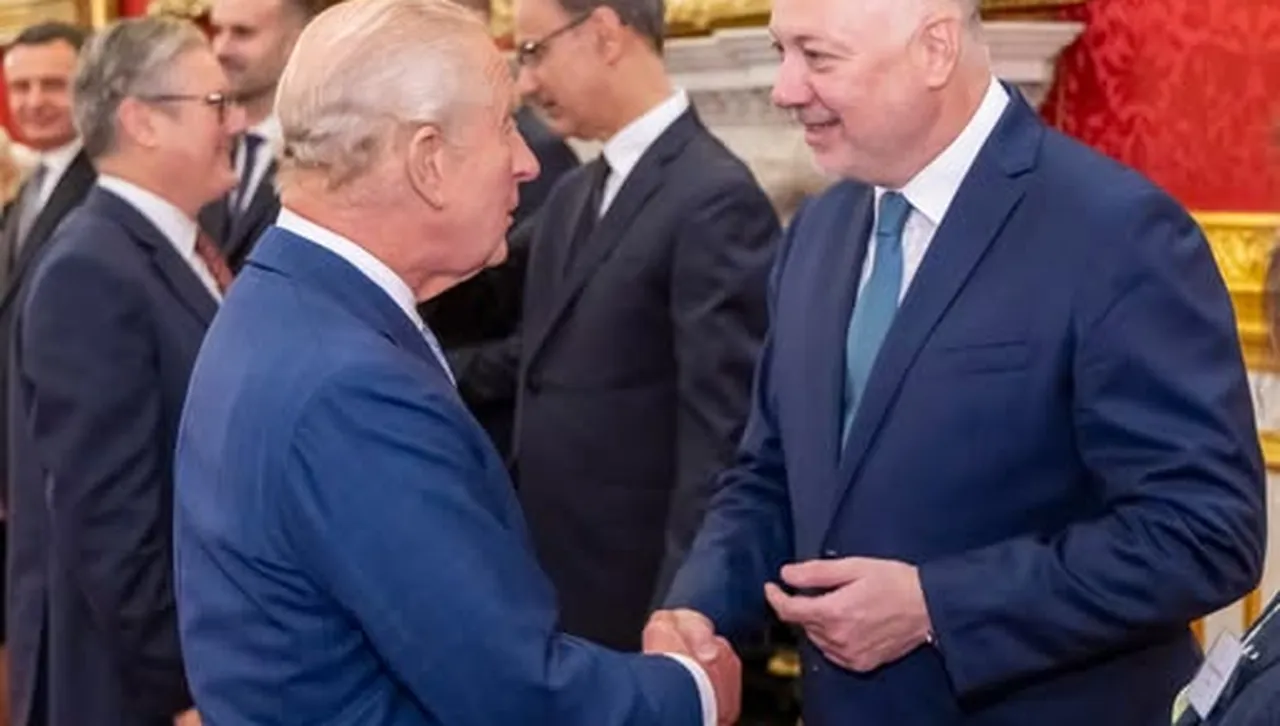 Желязков се срещна с крал Чарлз III, покани го да дойде пак в България 