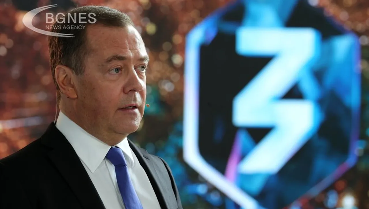 Шутът Медведев заплашва Европа с война заради замразените руски активи