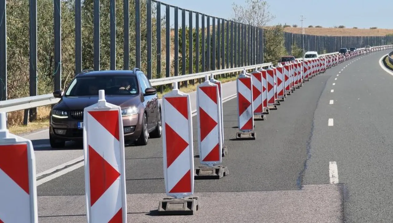 От днес движението по "Тракия" и "Хемус" е променено заради ремонти