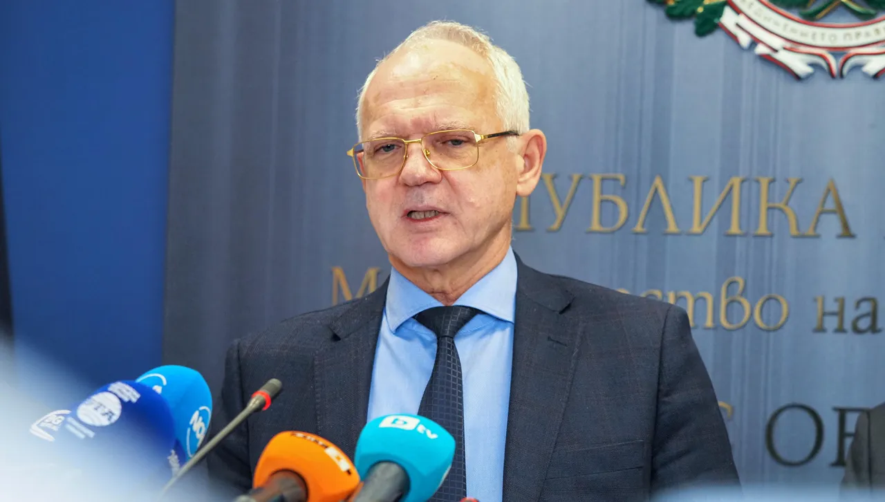 Остър сблъсък, гняв и взаимни обвинения между Васил Велев и Любослав Костов заради бюджета 