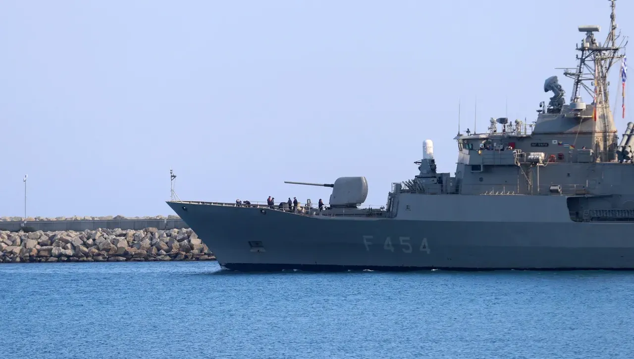 Цените на петрола се понижиха заради  надеждите, че ще отпушат Ормузкия проток 