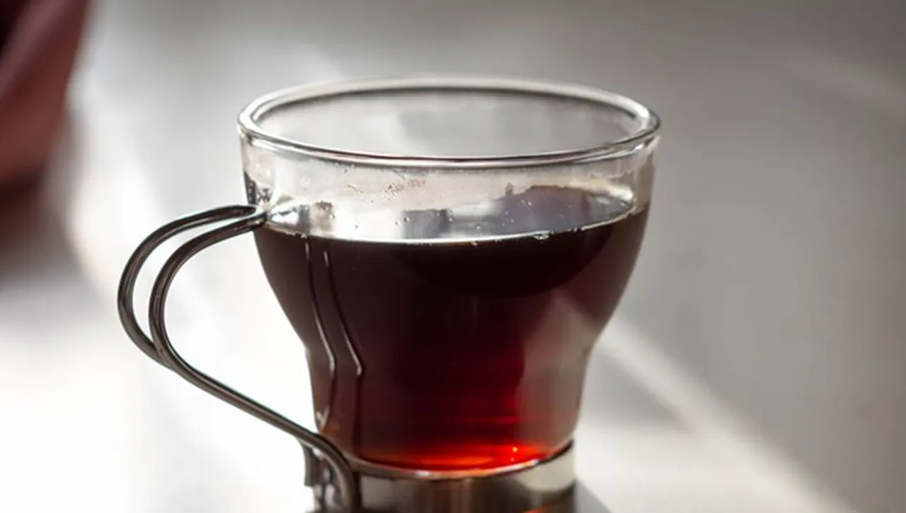 Чаят е важен помощник в справянето с високото кръвно: Колко чаши на ден да пием?