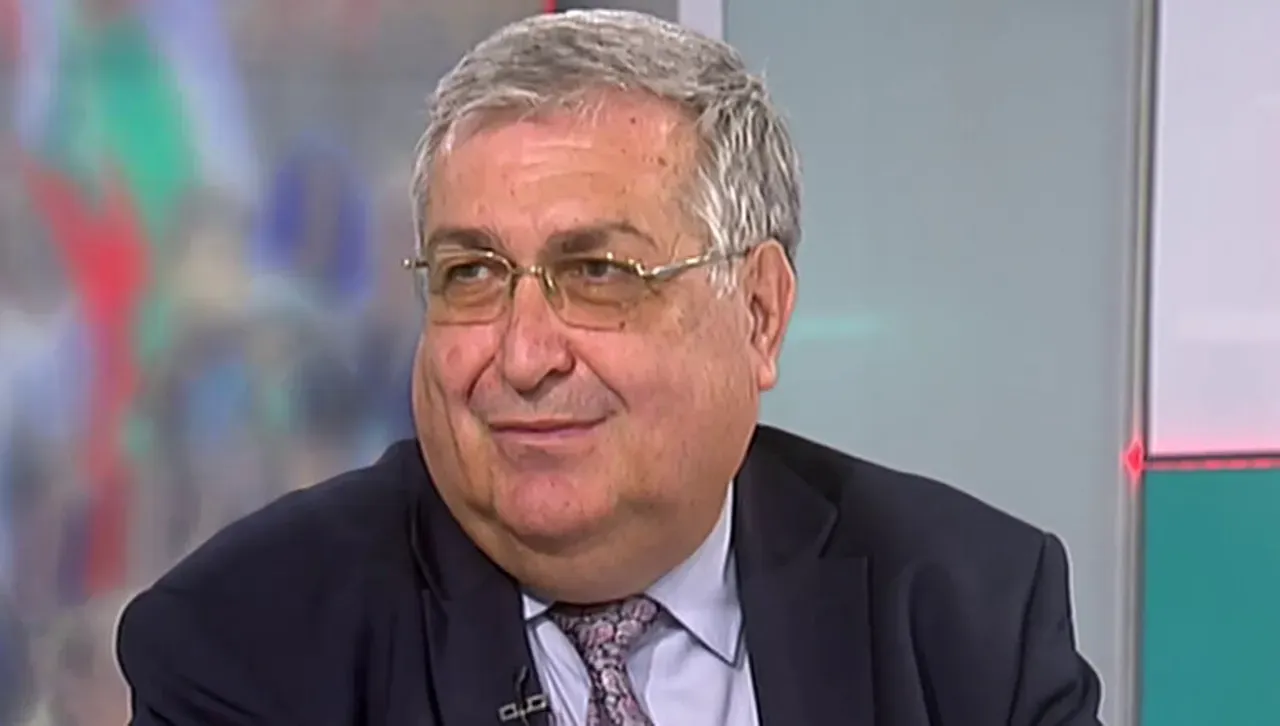 Обикновено за държавен глава се избират хора които имат дълга