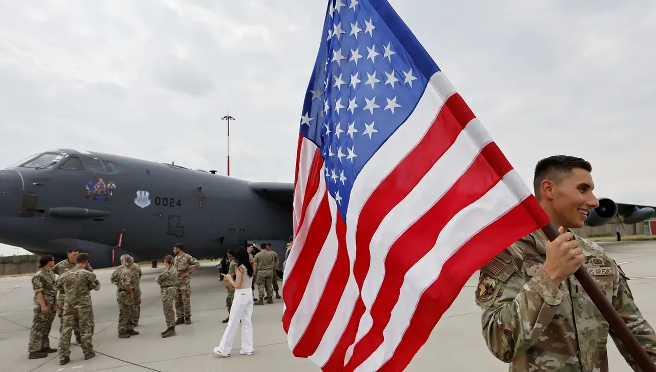 Иран нанесе удар по авиобаза в Саудитска Арабия, ранени са 12 американски военни