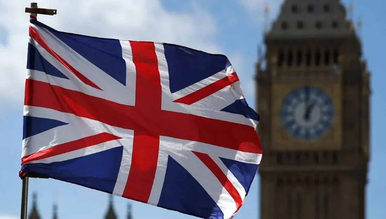 Великобритания предлага до 40 000 паунда на семейства мигранти, за да напуснат страната