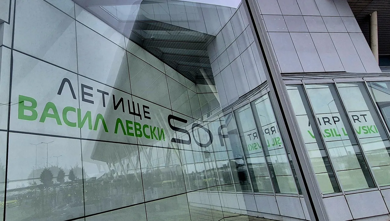 Три дрона са засечени над летището в София, полет от Брюксел е забавен 