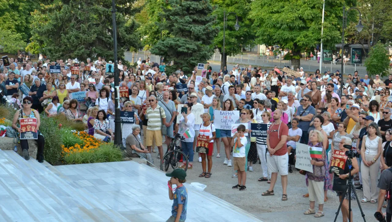 Пети протест в подкрепа на Благомир Коцев се провежда във Варна 