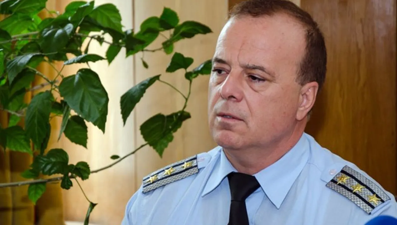 Тенчо Тенев "вдъхновил" Бойко Рашков за иконите в МВР