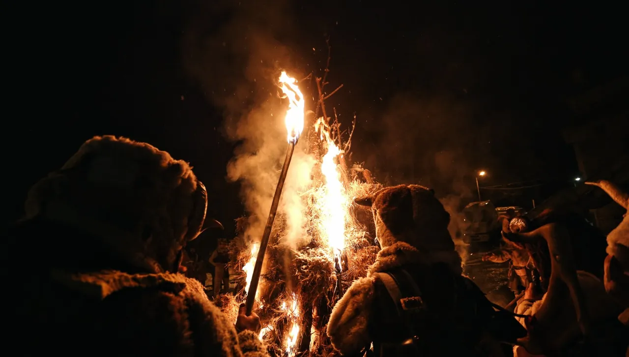 Денят е известен още и като Неделя на Всеопрощението или