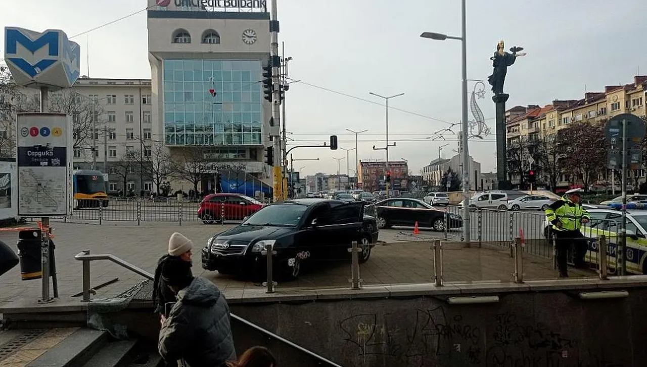 Автомобил катастрофира край Президентството, водачът почина