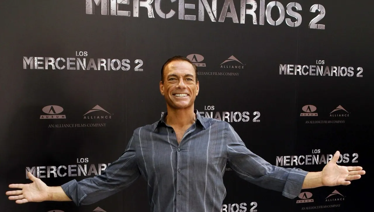 В Румъния обвиниха Жан-Клод Ван Дам в сексуални отношения с жени, станали жертви на трафик