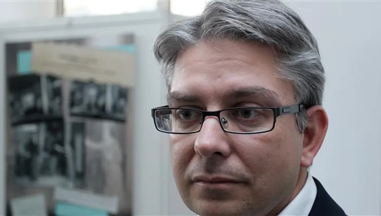 Проф. Мартин Иванов: Черен рекорд - полицаят Косю Владев е съден едновременно от пет състава на народния съд, за едно и също провинение получава различни присъди